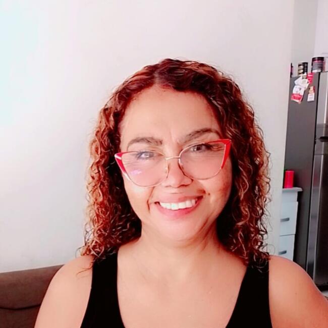 Babysitter in São Paulo: Tânia