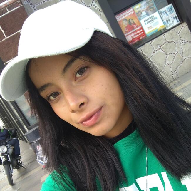 Babysitter in San Pablo de las Salinas: Escobar