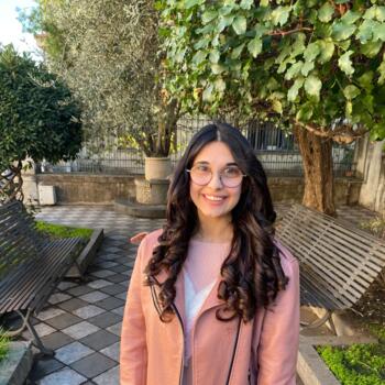 Babysitter a Fiumefreddo di Sicilia: Ambrosia