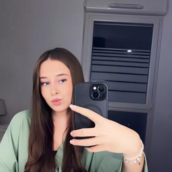 Babysitter in Avion: Maurine