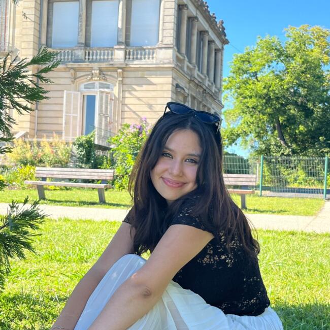 Babysitter in Mérignac: Sofía