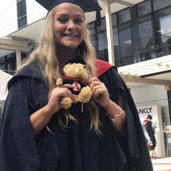 Babysitter Anglesea: Lisa