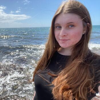 Babysitter Melbourne: Bella