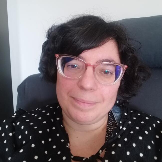 Babysitter in L'Isle-d'Abeau: Jennifer