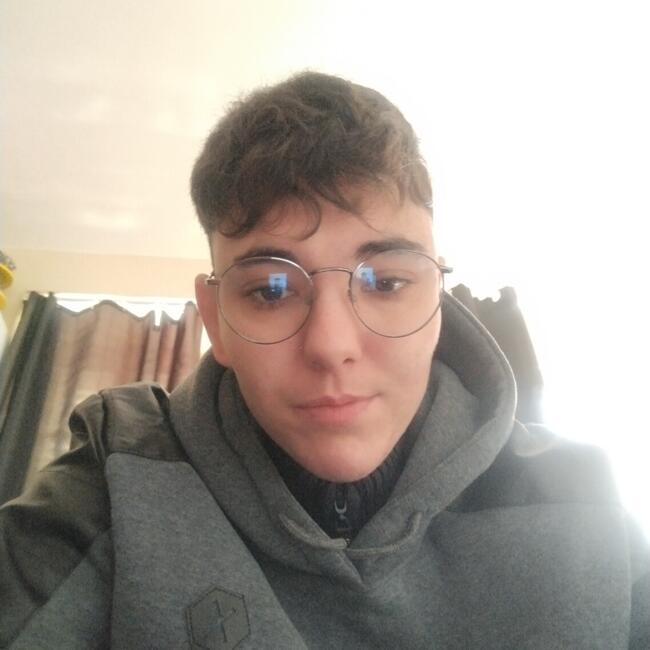 Babysitter in Trévoux: Anais