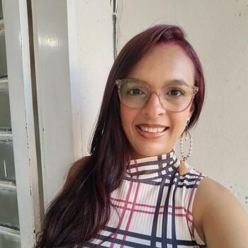 Babysitter Brasília: Aline