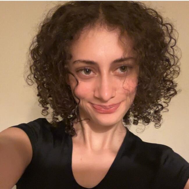 Baby-sitter à Nice: Louna