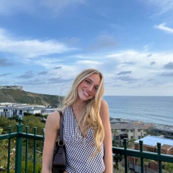 Babysitter in Laguna Niguel: Kate