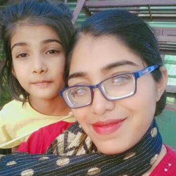 Babysitter Gurugram: Chandni