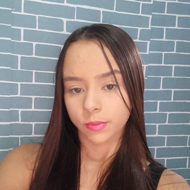 Babysitter in São Paulo: Larissa