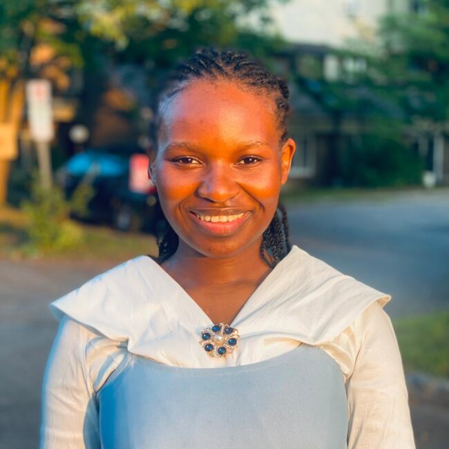 Nounou à Vanier: Sarahlys