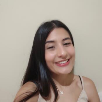 Babysitter in Santa Lucía (Provincia de Heredia): Allison