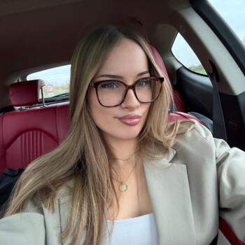 Babysitter in Rennes: Amalia