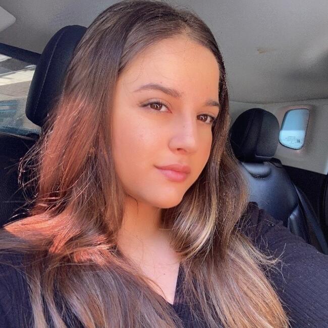 Babá em Petrópolis: Valentina reis
