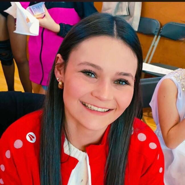 Babysitter in Saint-Georges-sur-Baulche: Emma