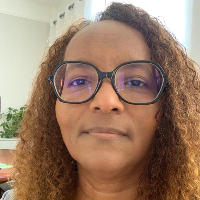 Babysitter in Uberlândia: Maria