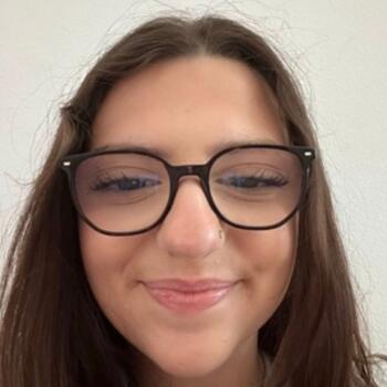 Babysitter in Milan: Viola