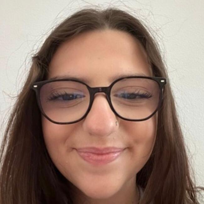 Babysitter in Milan: Viola