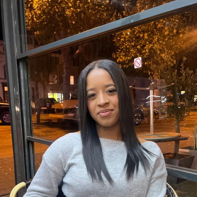 Babysitter in Zelzate: Amy