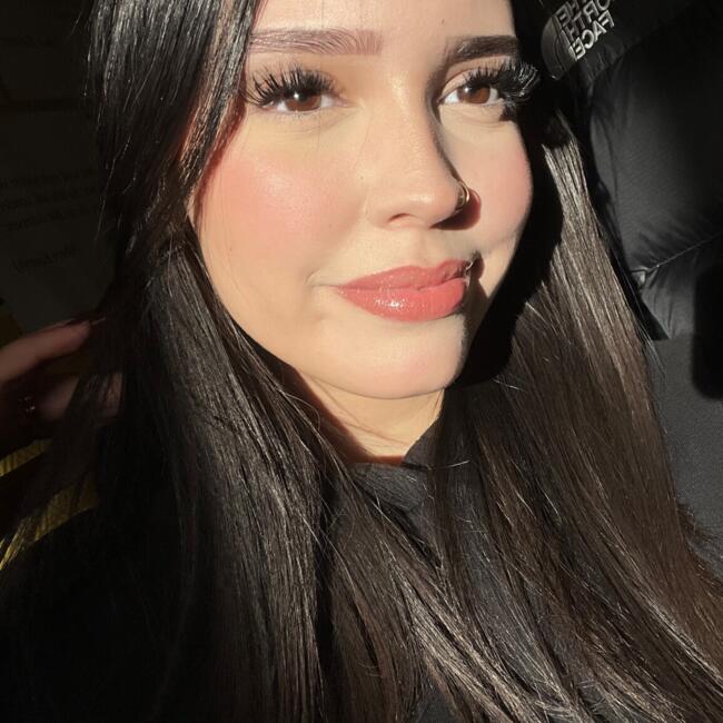 Babysitter in Reims: Yasmine