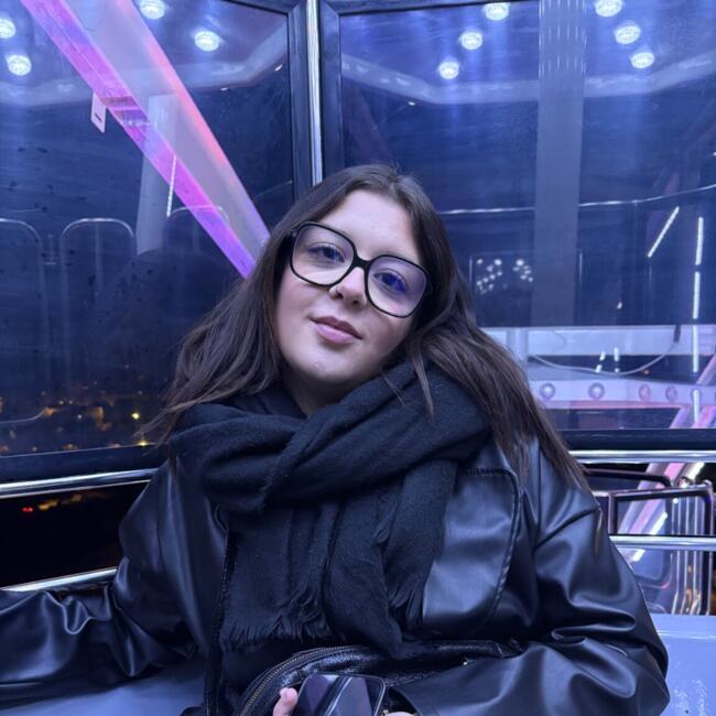 Babysitter in Les Pennes-Mirabeau: Camelia