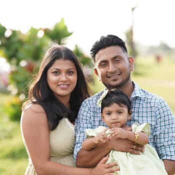 Lavoro per babysitter a Rozzano: lavoro per babysitter Nithin