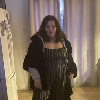 Babysitter in Laval: Mia