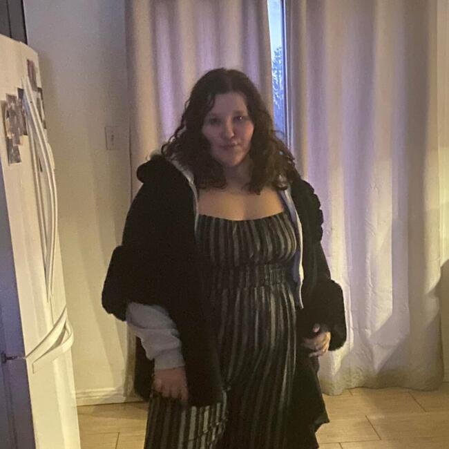 Babysitter in Laval: Mia