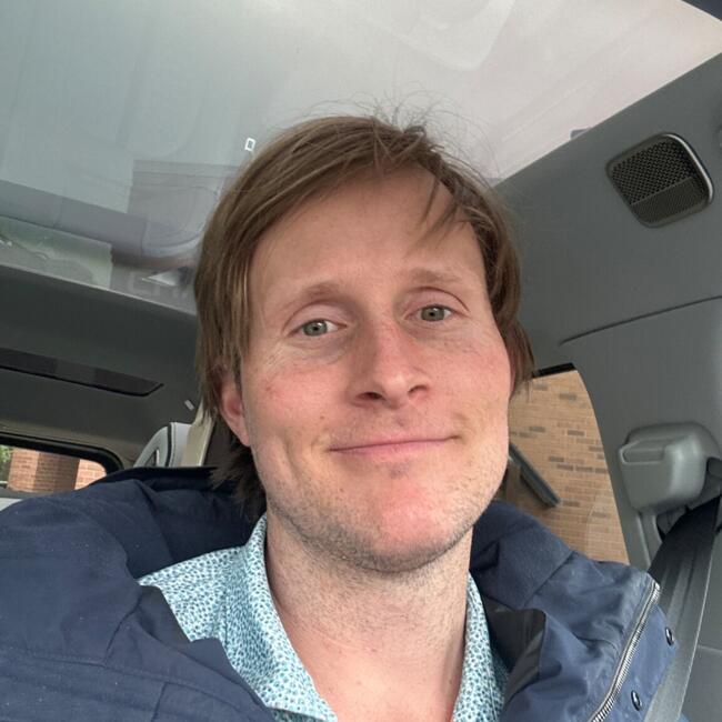 서울특별시 베이비시터 일자리: Chris