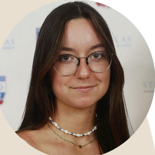 Babysitter in Nice: Emilie