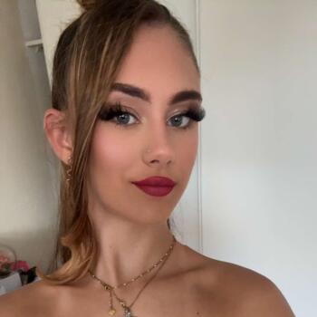 Babysitter in Ambarès-et-Lagrave: Chanel