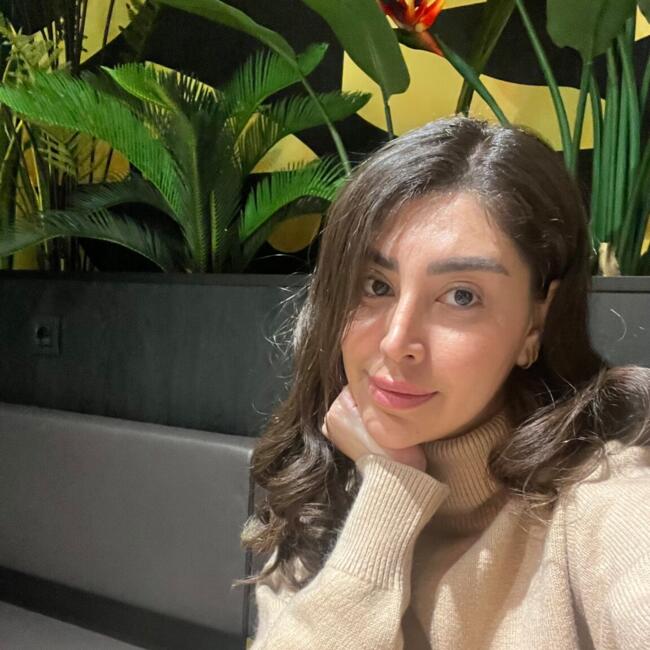 Babysitter in Modena: Rezvan