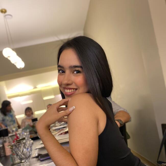 Babysitter in Asunción: Yadhi