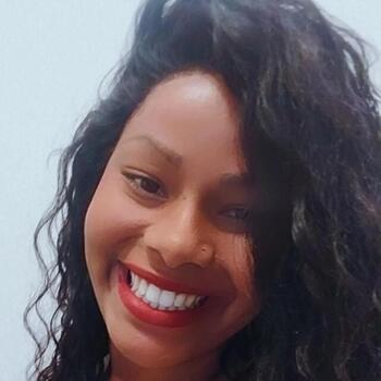 Babysitter Jundiaí: Nayara