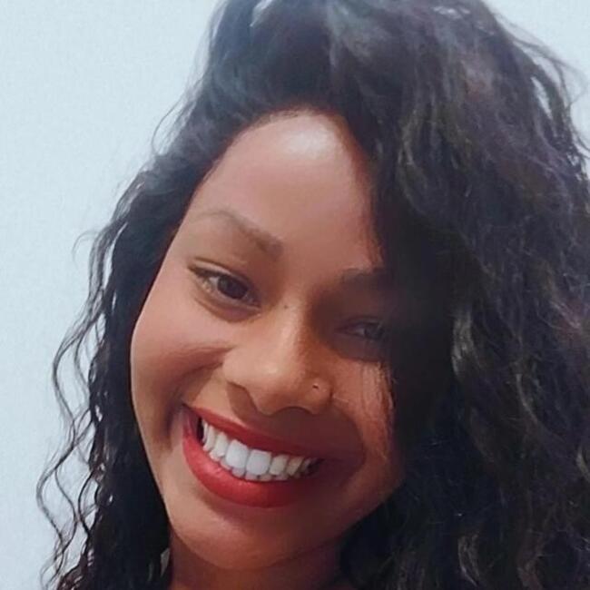 Babysitter in Jundiaí: Nayara