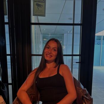 Baby-sitter Kayl: Nejla