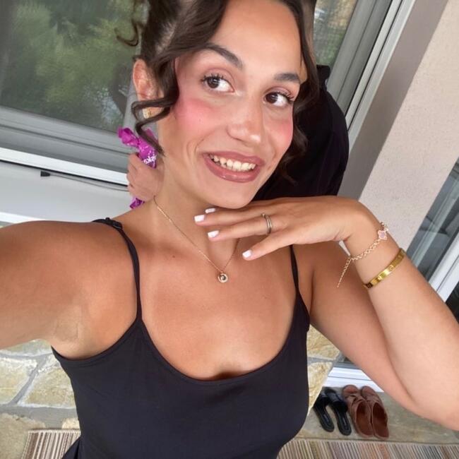 Babysitter in Kayl: Nejla