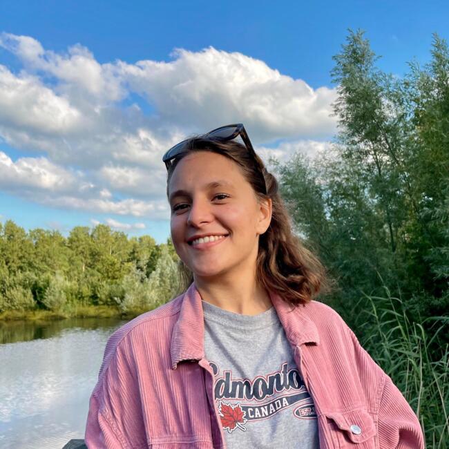 Babysitter in Boulogne-Billancourt: Ester