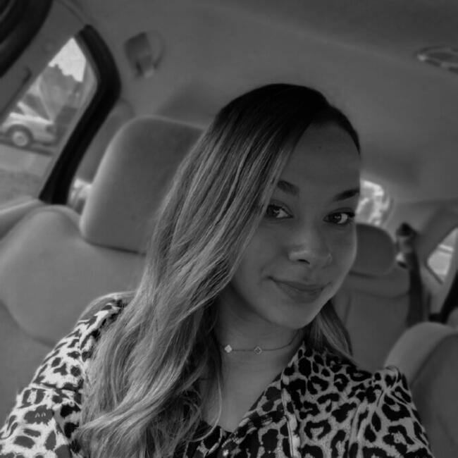 Babysitter in Blois: Naomi