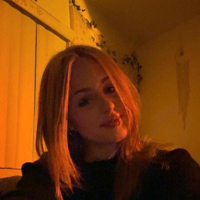 Babysitter in Las Vegas: Alyissa