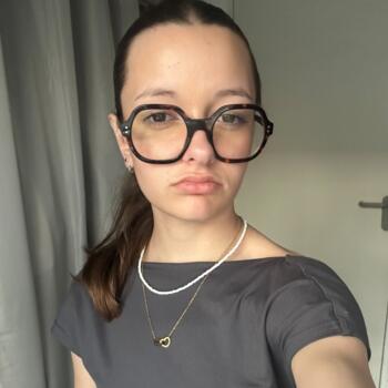 Babysitter in Lons-le-Saunier: Sarah