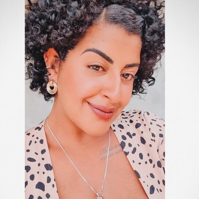 Babá em Águas Lindas de Goiás: JAMILLE