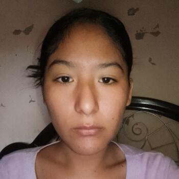 Babysitter in Santa Cruz: Mel Dayana