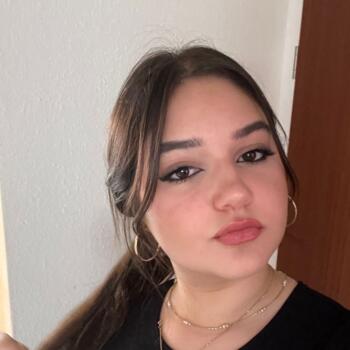 Babysitter in Temara: Khadija