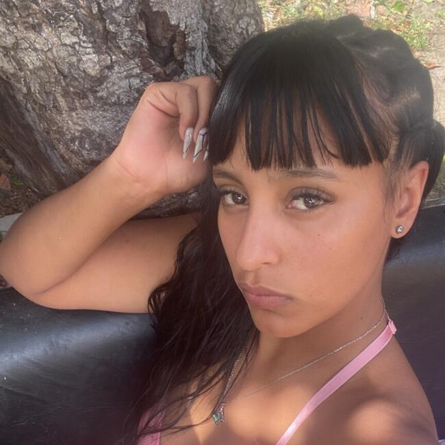 Babysitter in Berazategui: Nicole