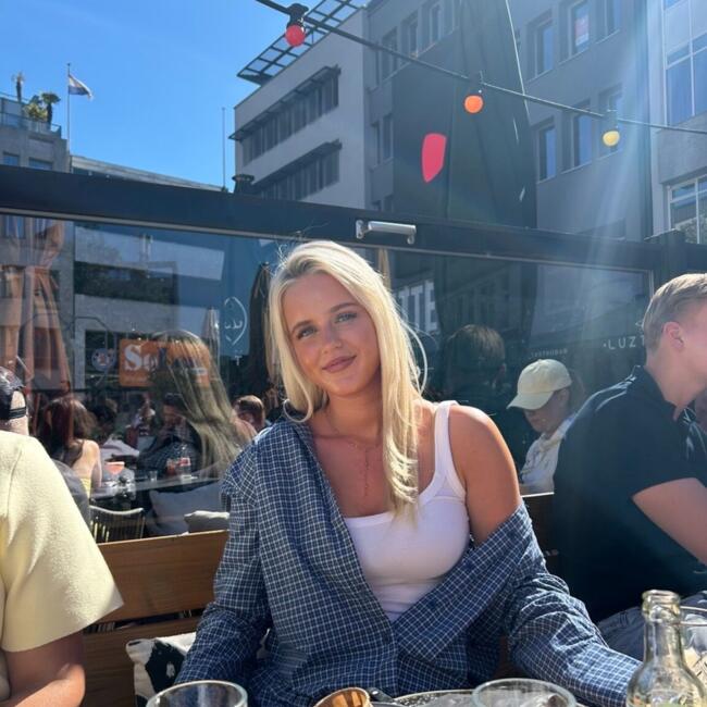 Babysitter in Naaldwijk: Lynn