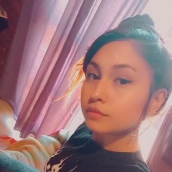 Babysitter in Temperley: Mai