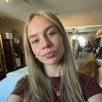 Nanny in Otaua: Olivia