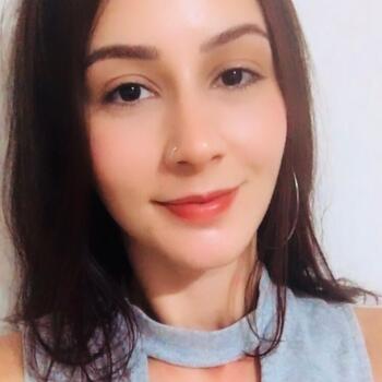 Emprego de babá em Macaé: emprego de babá Paola