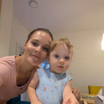 Nanny munka Budajenő területén: bébiszitter munka Krisztina